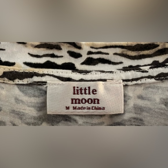 Aritizia Little Moon Animal Print T sold by Aritizia - Picture 2 of 4